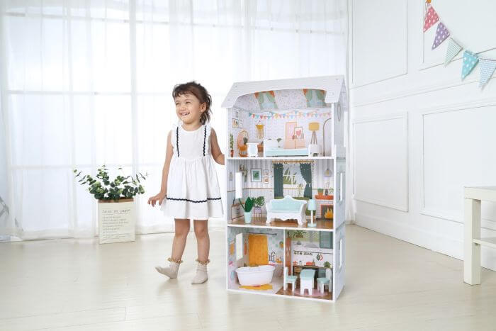 Wooden dollhouse wooden toys