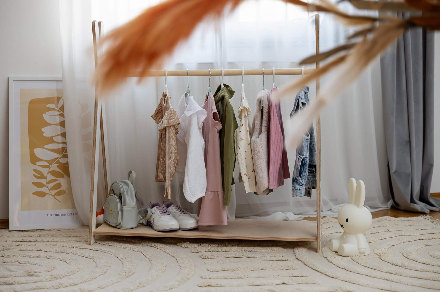 Kids clothing rack storage